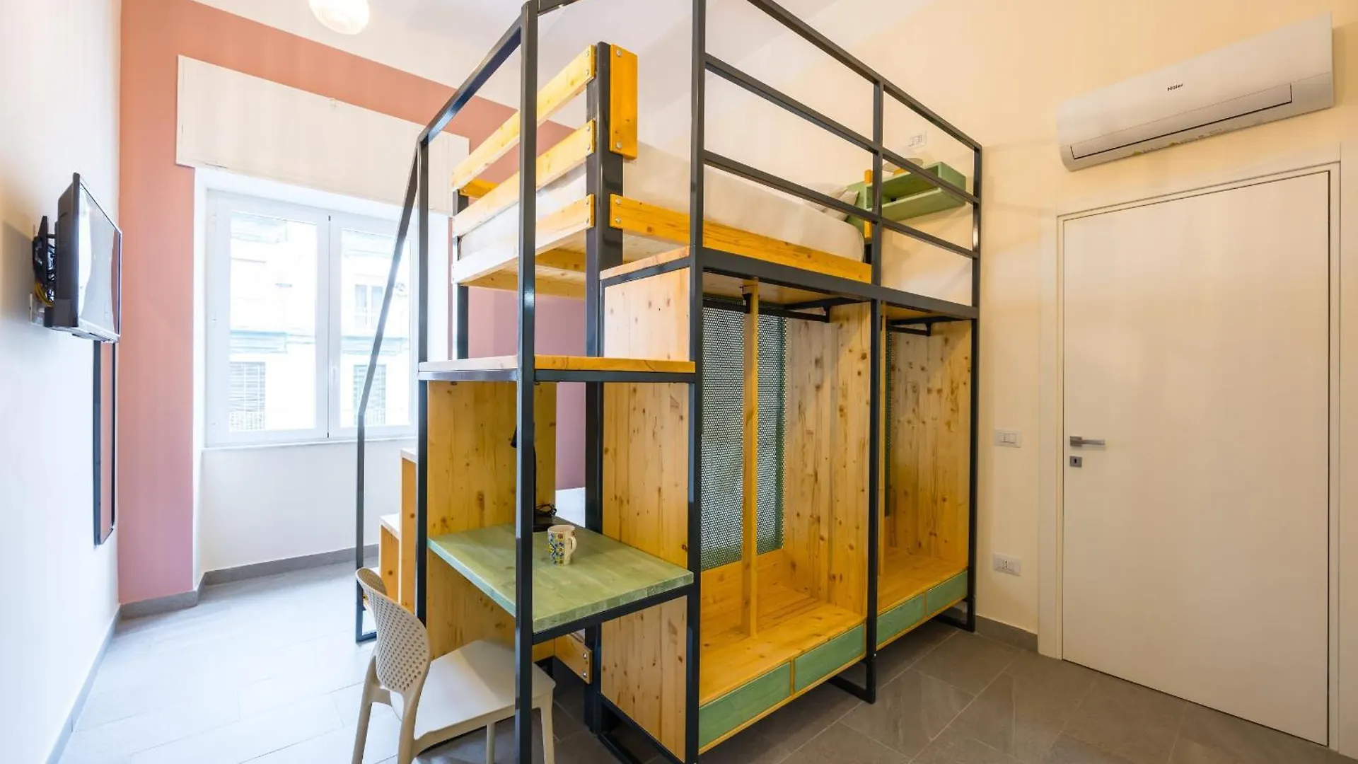 Central Station Housing Apartments II By Wonderful Italy Neapol 0*,  Włochy