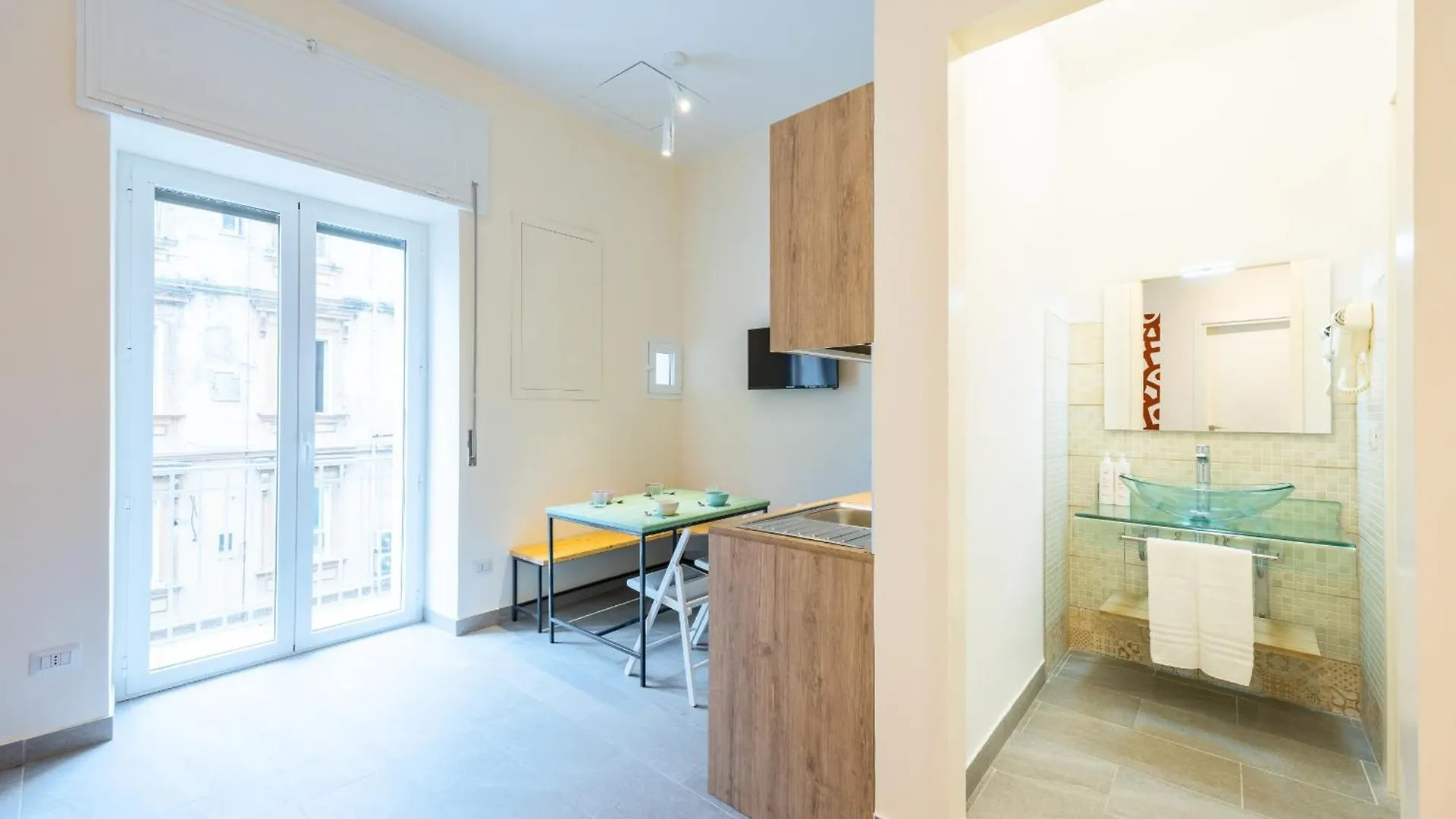 Central Station Housing Apartments II By Wonderful Italy Naples Italy