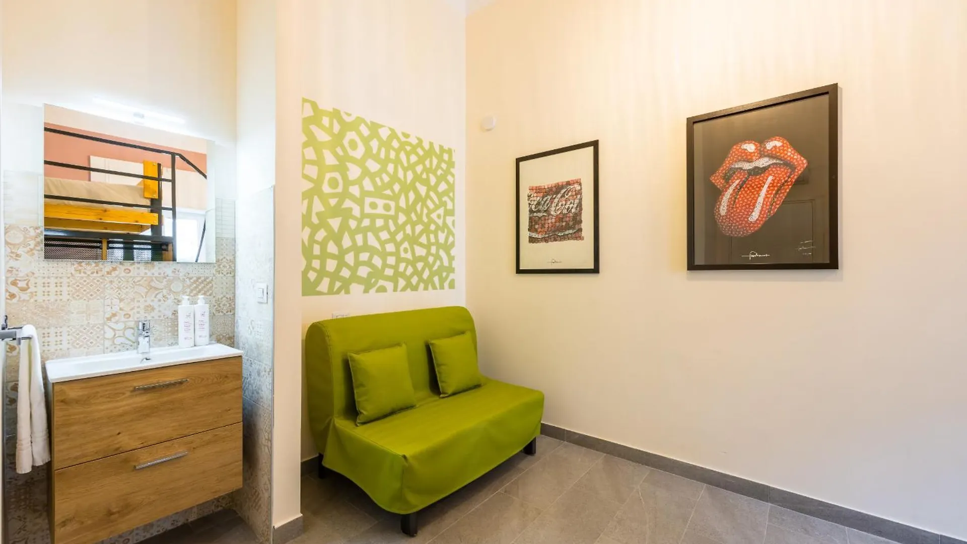 Central Station Housing Apartments II By Wonderful Italy Naples